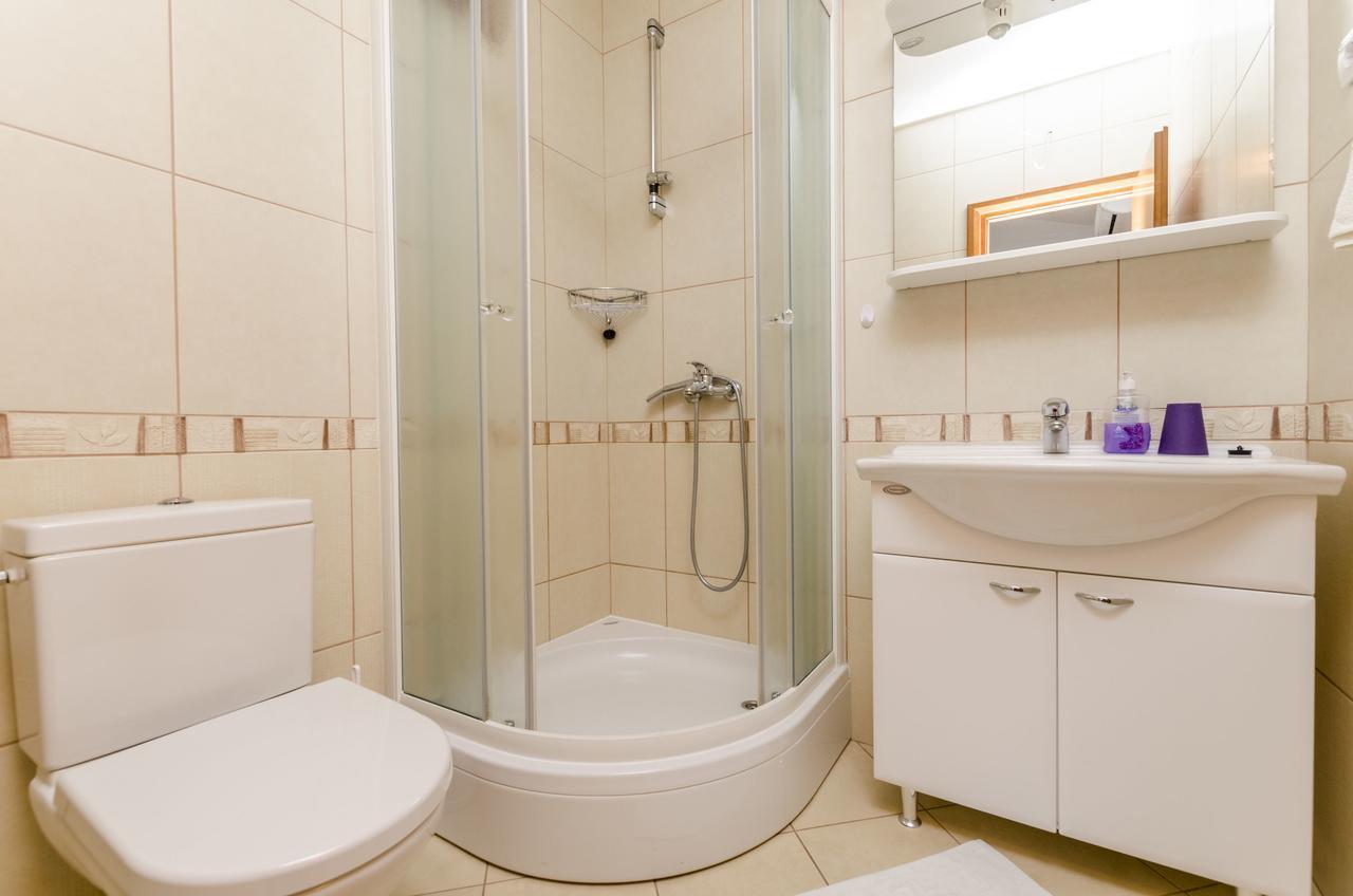 Apartments Danica Примоштен Екстер'єр фото